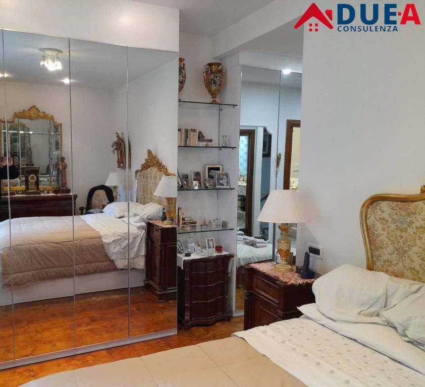 appartamento in vendita a Napoli in zona Posillipo