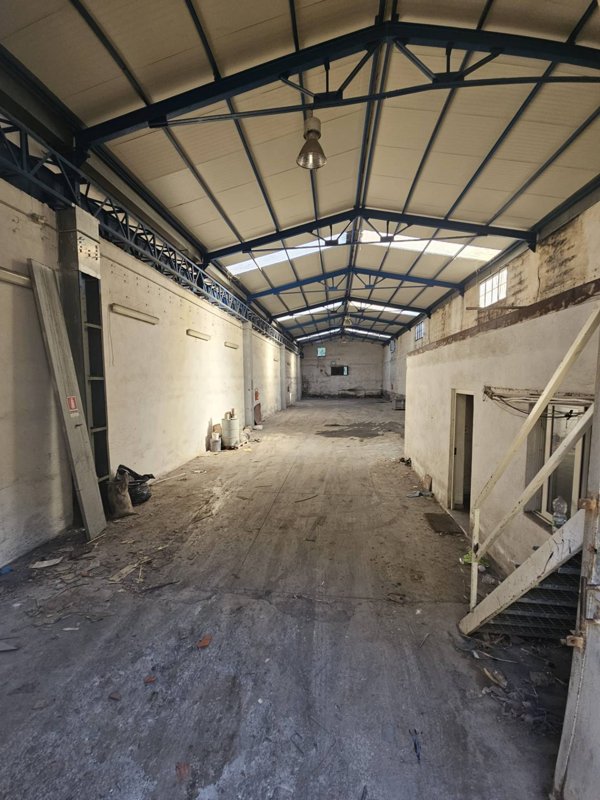 ufficio in vendita a Napoli in zona Bagnoli