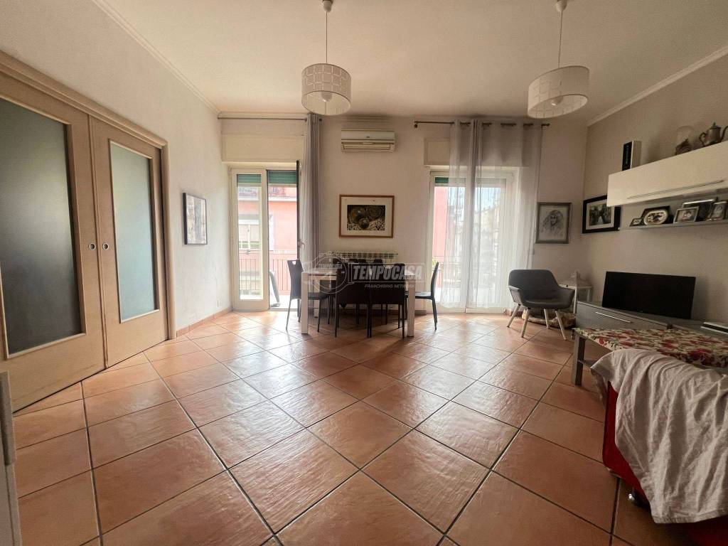 appartamento in vendita a Napoli in zona Bagnoli
