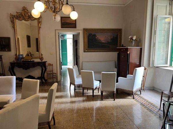 appartamento in vendita a Napoli in zona Stella