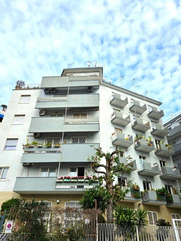 appartamento in vendita a Napoli in zona Vomero