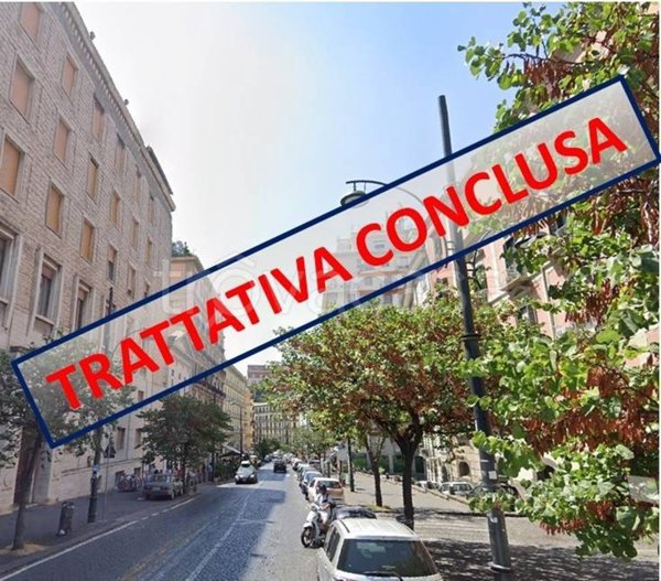 appartamento in vendita a Napoli in zona Chiaia