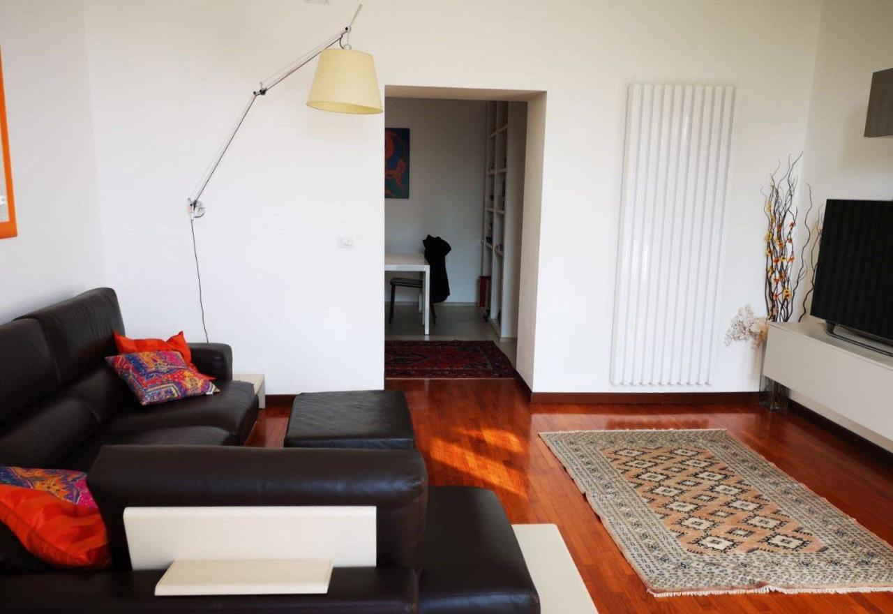 appartamento in vendita a Napoli in zona Chiaia