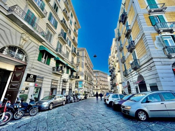 appartamento in vendita a Napoli in zona Pendino / San Giuseppe