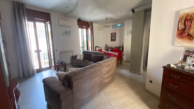 appartamento in vendita a Napoli in zona Bagnoli