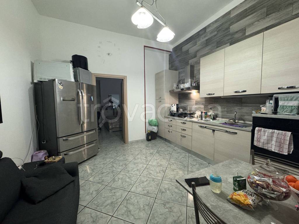 appartamento in vendita a Napoli in zona Barra