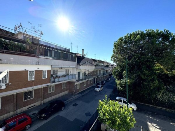 appartamento in vendita a Napoli in zona Soccavo