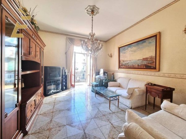 appartamento in vendita a Napoli in zona Pendino / San Giuseppe
