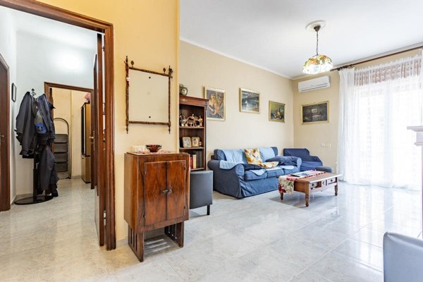 appartamento in vendita a Napoli in zona Pianura