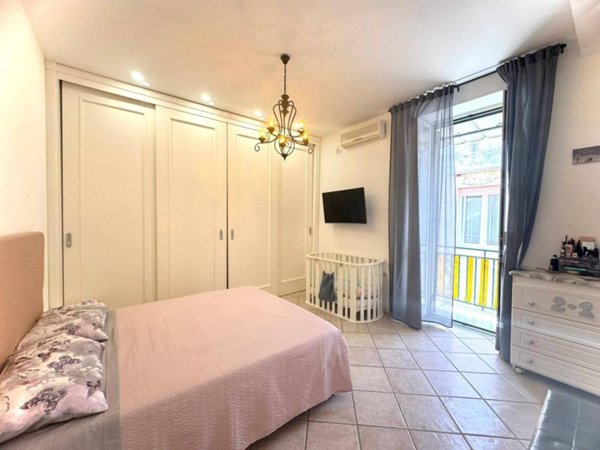 appartamento in vendita a Napoli in zona San Lorenzo