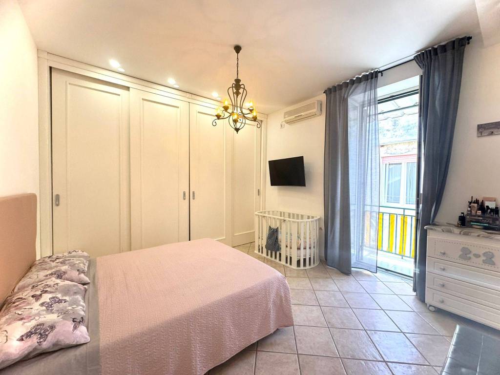 appartamento in vendita a Napoli in zona Poggioreale