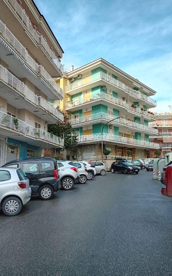 appartamento in vendita a Napoli in zona Capodimonte / Colli Aminei