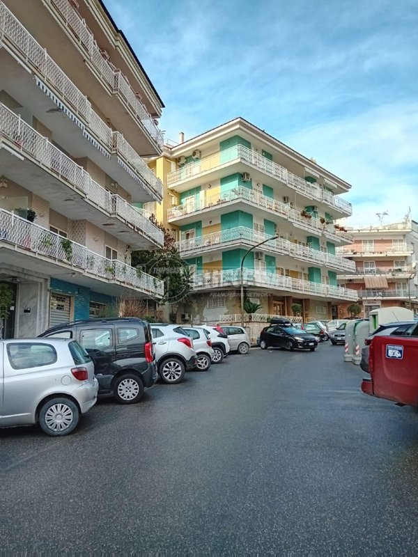 appartamento in vendita a Napoli in zona Capodimonte / Colli Aminei