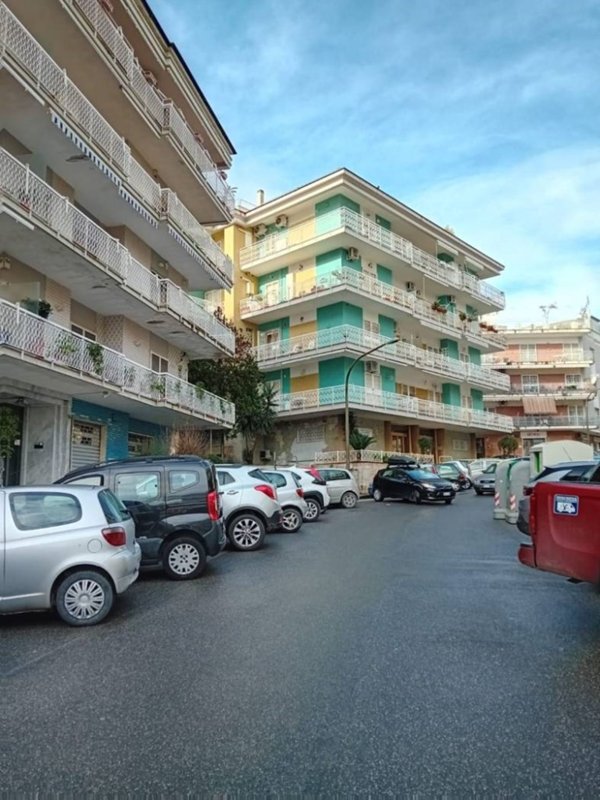 appartamento in vendita a Napoli in zona Capodimonte / Colli Aminei
