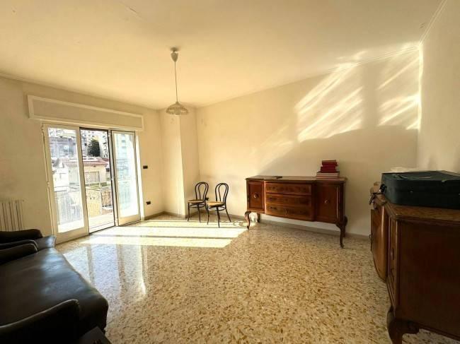 appartamento in vendita a Napoli in zona Stella