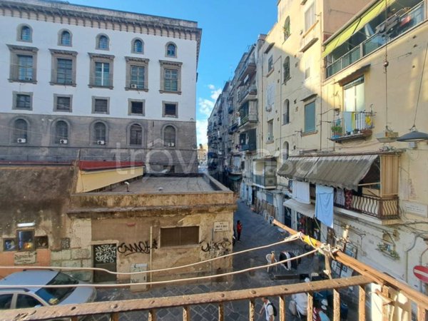 appartamento in vendita a Napoli in zona Mercato