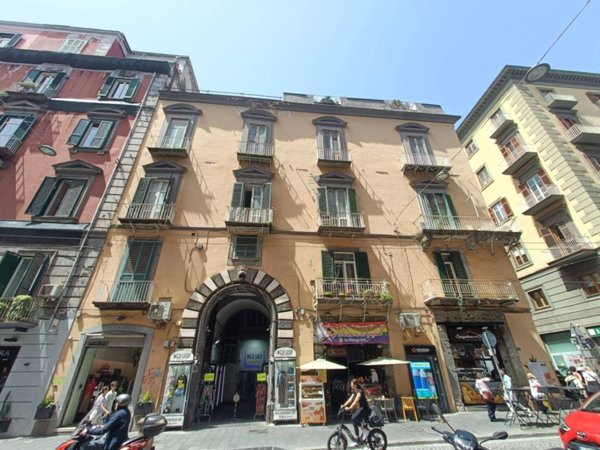 appartamento in vendita a Napoli in zona Montecalvario