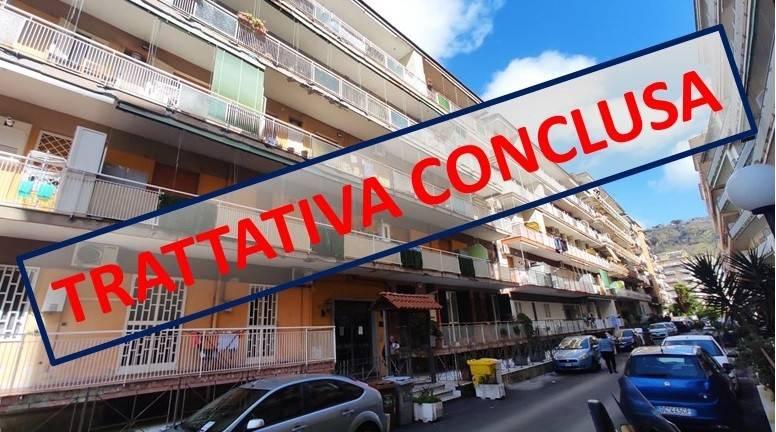 appartamento in vendita a Napoli in zona Chiaia
