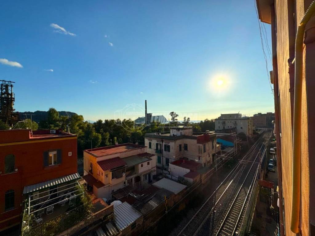 appartamento in vendita a Napoli in zona Bagnoli