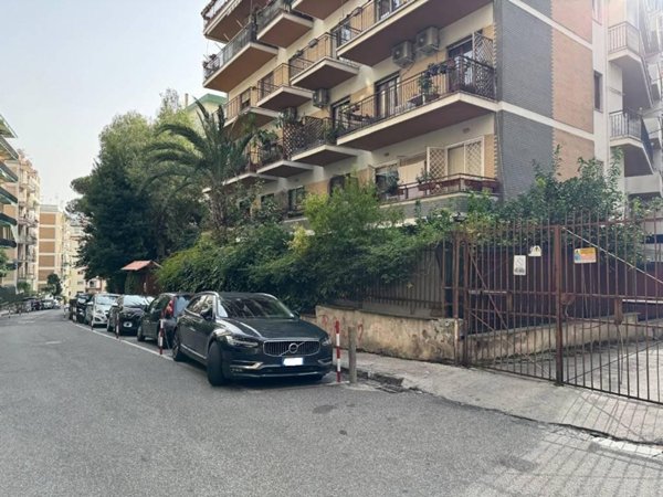 appartamento in vendita a Napoli in zona Montecalvario