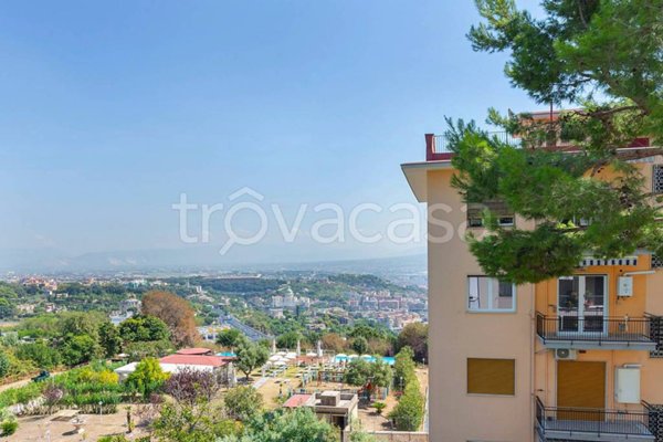 appartamento in vendita a Napoli in zona Arenella