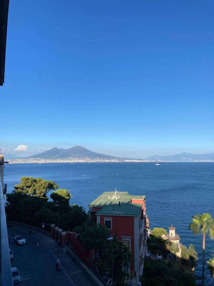 appartamento in vendita a Napoli in zona Posillipo