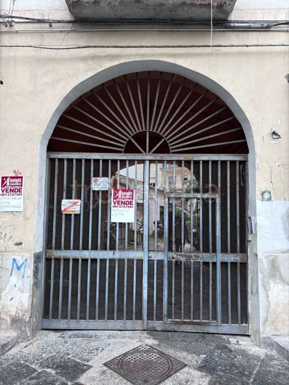 appartamento in vendita a Napoli in zona Bagnoli