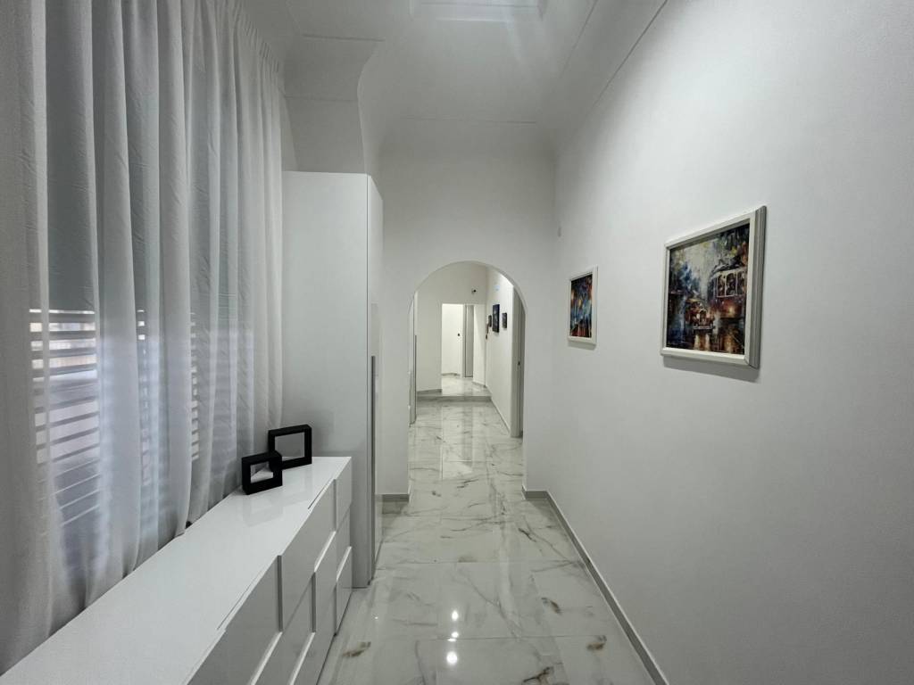 appartamento in vendita a Napoli in zona Pendino / San Giuseppe