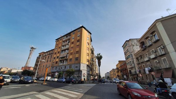 appartamento in vendita a Napoli in zona Pendino / San Giuseppe