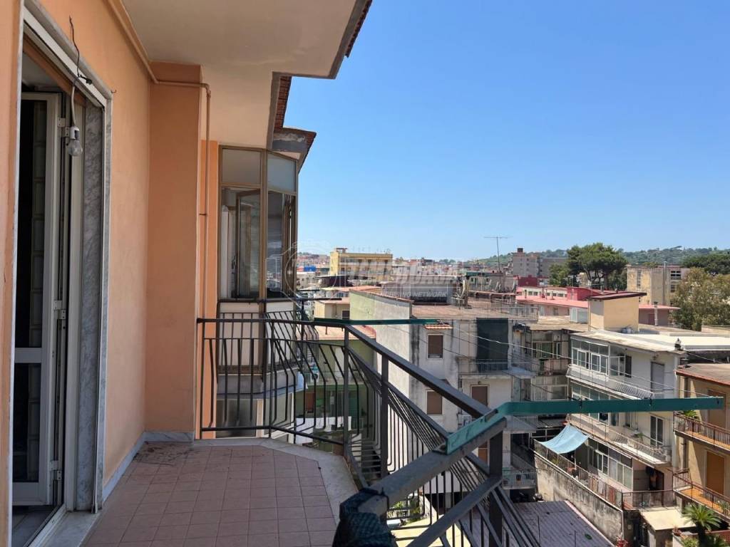 appartamento in vendita a Napoli in zona Pianura