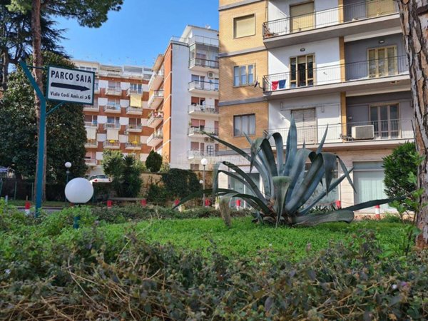 appartamento in vendita a Napoli in zona Capodimonte / Colli Aminei