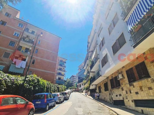 appartamento in vendita a Napoli in zona Vomero