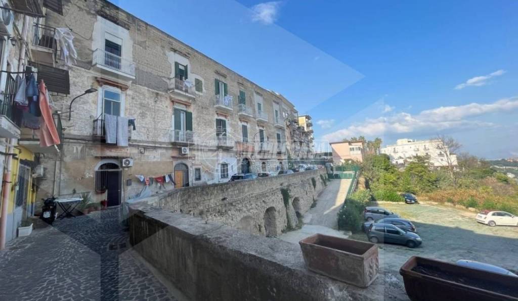 appartamento in vendita a Napoli in zona Camaldoli