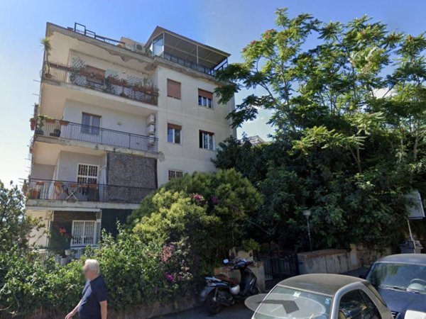 appartamento in vendita a Napoli in zona Posillipo