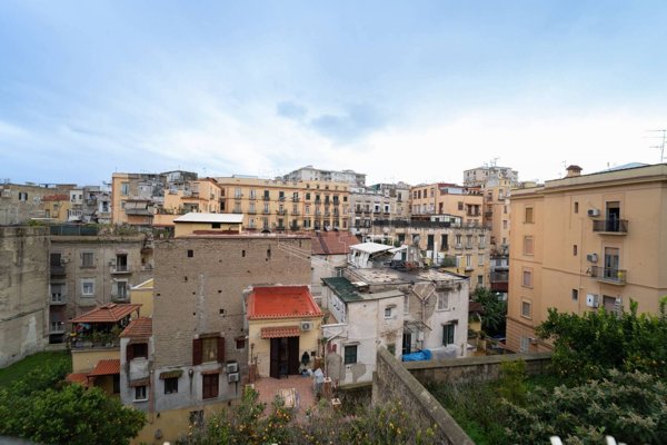 appartamento in vendita a Napoli in zona Avvocata