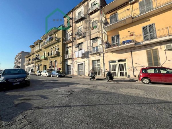 appartamento in vendita a Napoli in zona Zona Industriale-Ferrovia