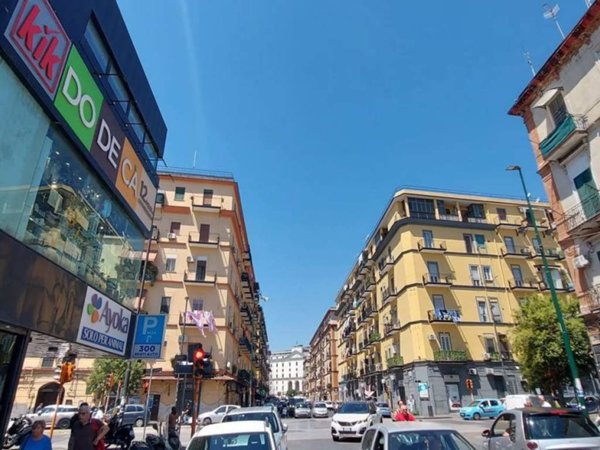 appartamento in vendita a Napoli in zona Poggioreale