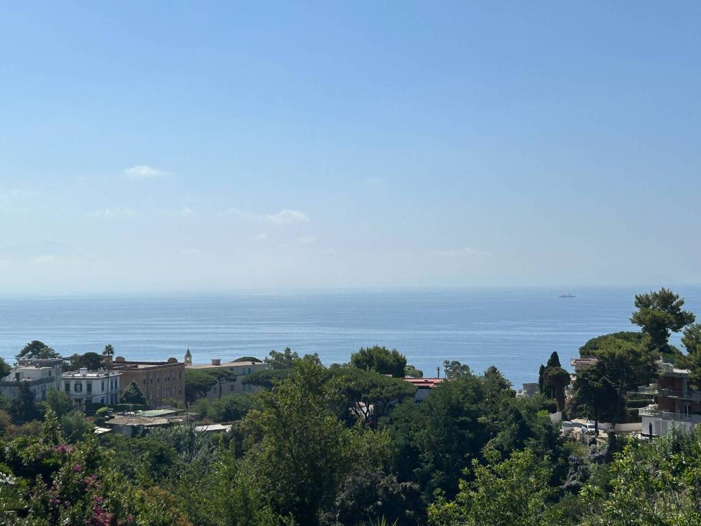 casa indipendente in vendita a Napoli in zona Posillipo