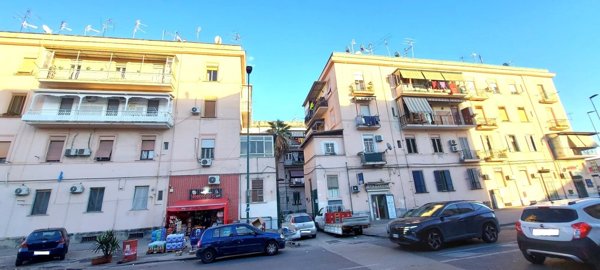 appartamento in vendita a Napoli in zona Zona Industriale-Ferrovia