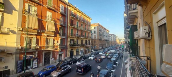 appartamento in vendita a Napoli in zona Pendino / San Giuseppe