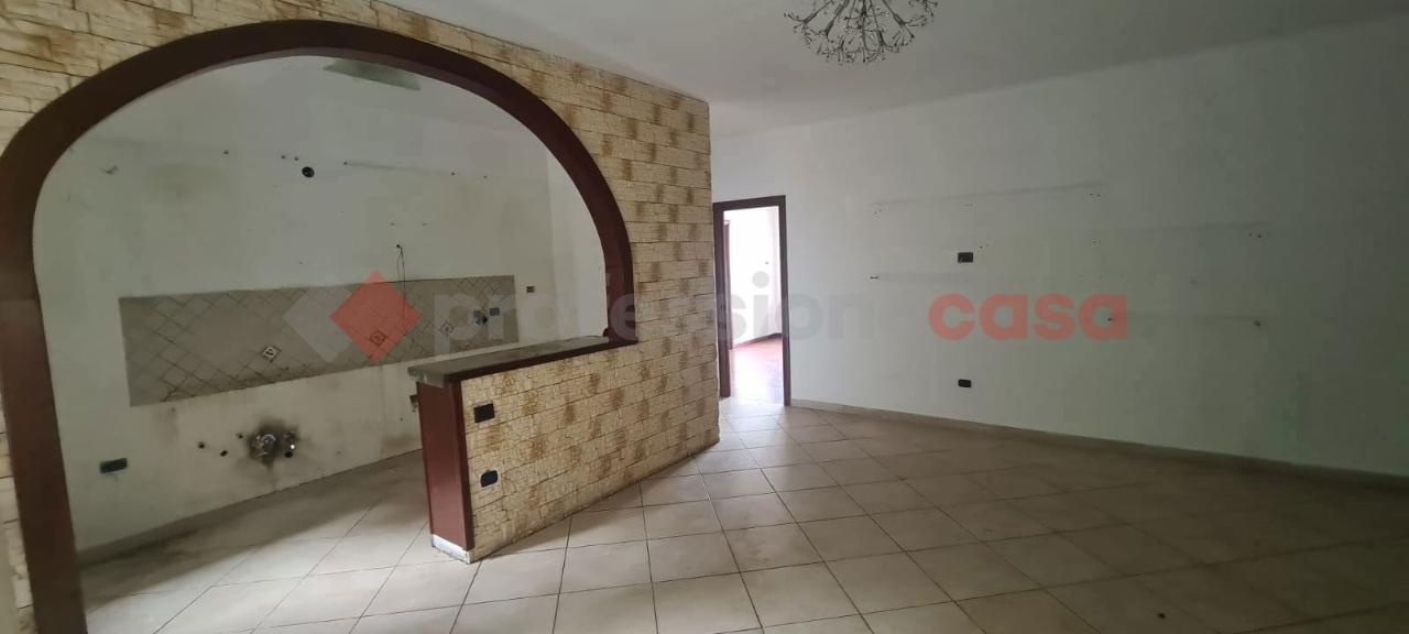 appartamento in vendita a Napoli in zona Pianura