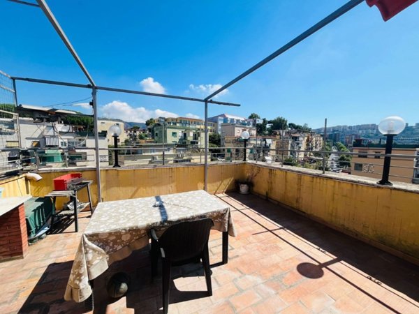 appartamento in vendita a Napoli in zona Fuorigrotta
