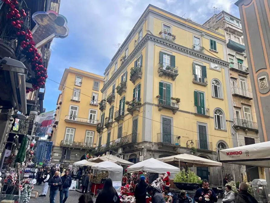 appartamento in vendita a Napoli in zona Mercato