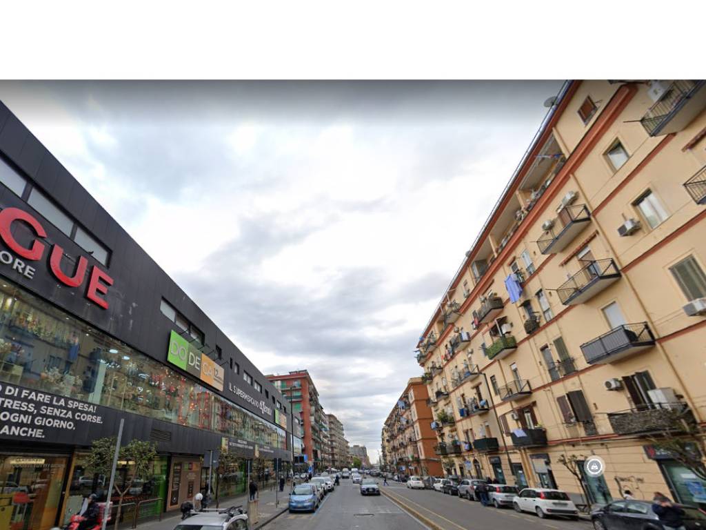 negozio in vendita a Napoli