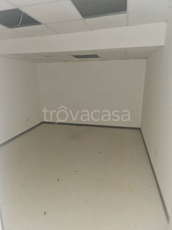 ufficio in vendita a Napoli in zona Soccavo