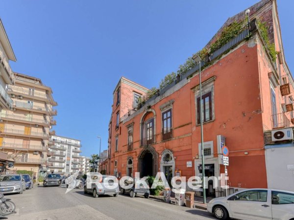 casa indipendente in vendita a Napoli in zona Posillipo