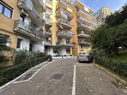 appartamento in vendita a Napoli in zona Vomero