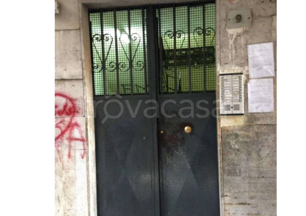 appartamento in vendita a Napoli in zona Mercato