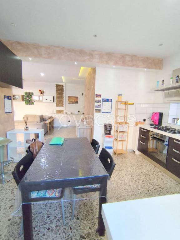 appartamento in vendita a Napoli in zona Fuorigrotta