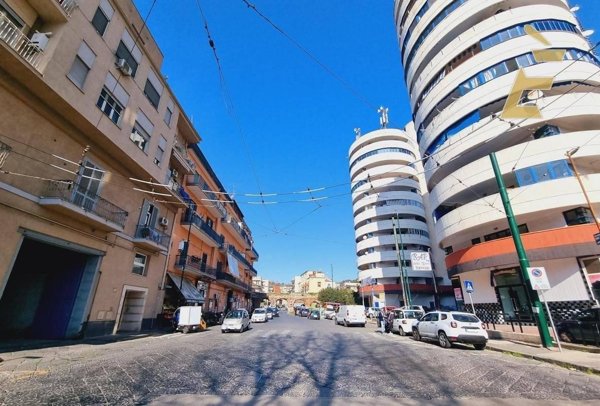 appartamento in vendita a Napoli in zona Piscinola
